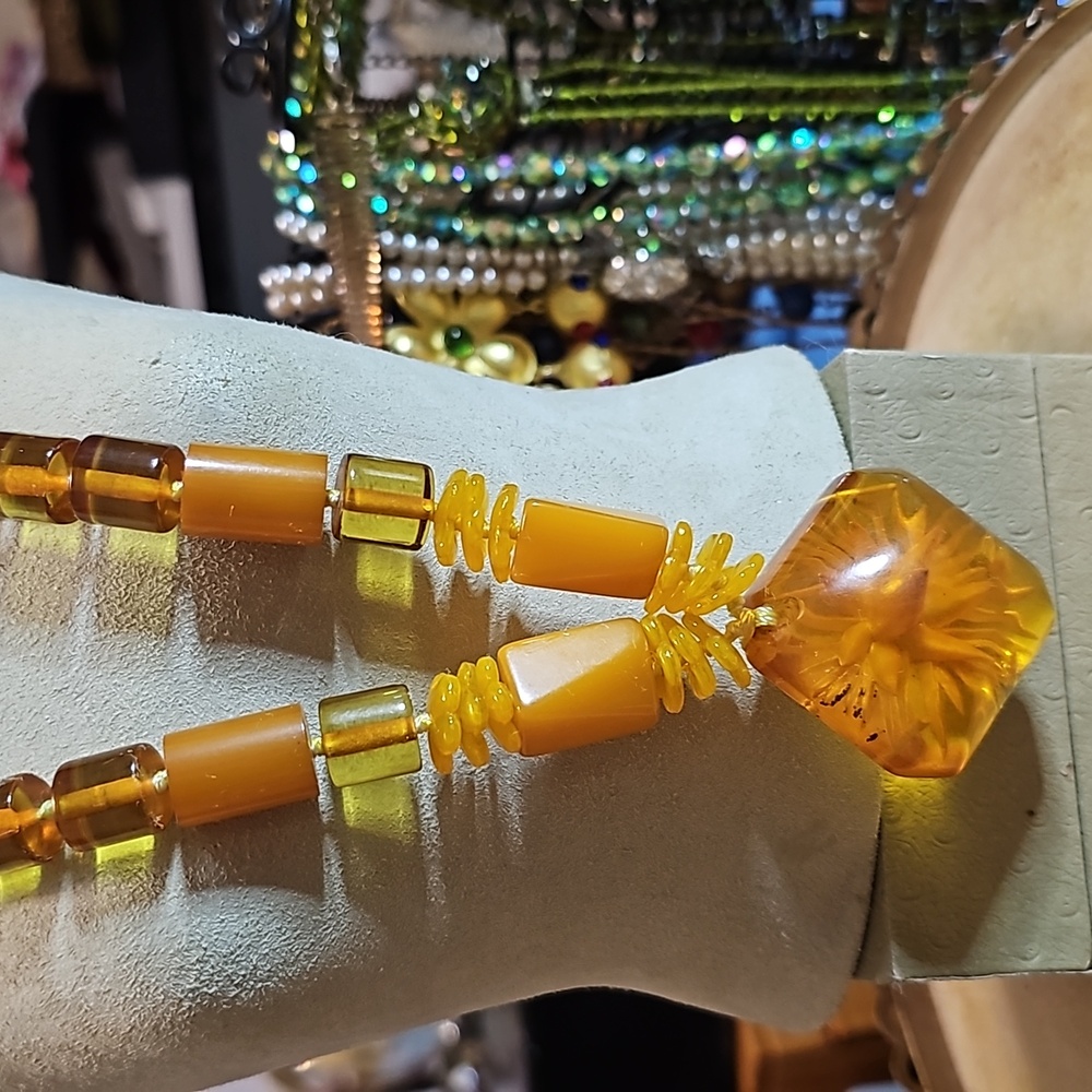 Stunning Amber Bakelite Necklace